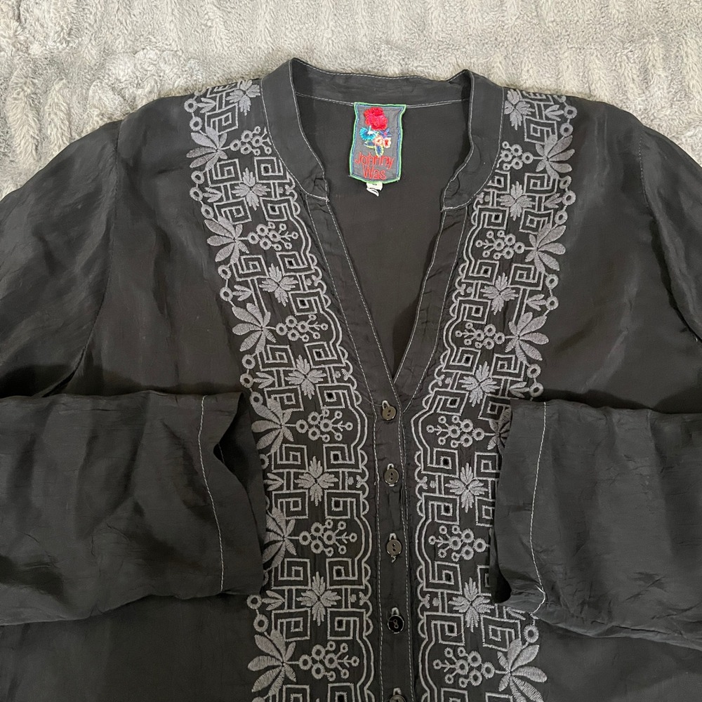 Johnny Was Black Cupra Rayon Embroidered Tunic Top Womens Small Boho Long Sleeve